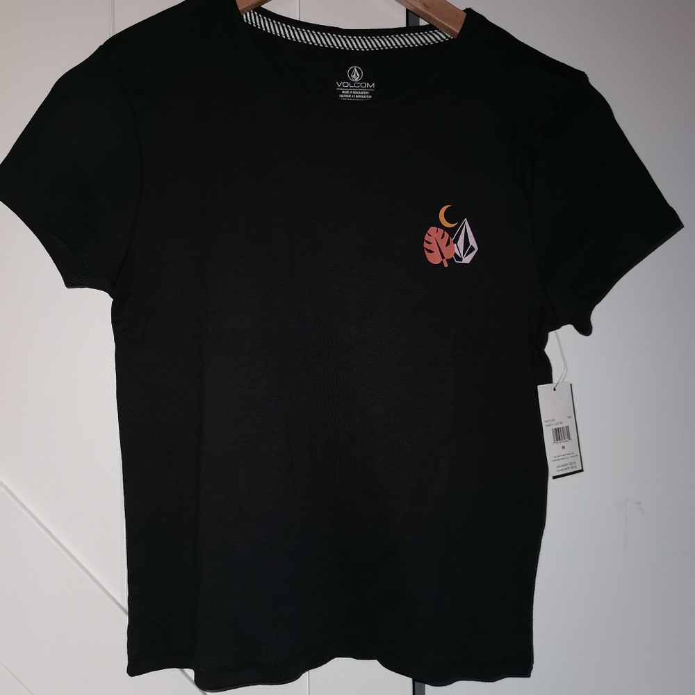 Volcom  'have a clue tee' size medium